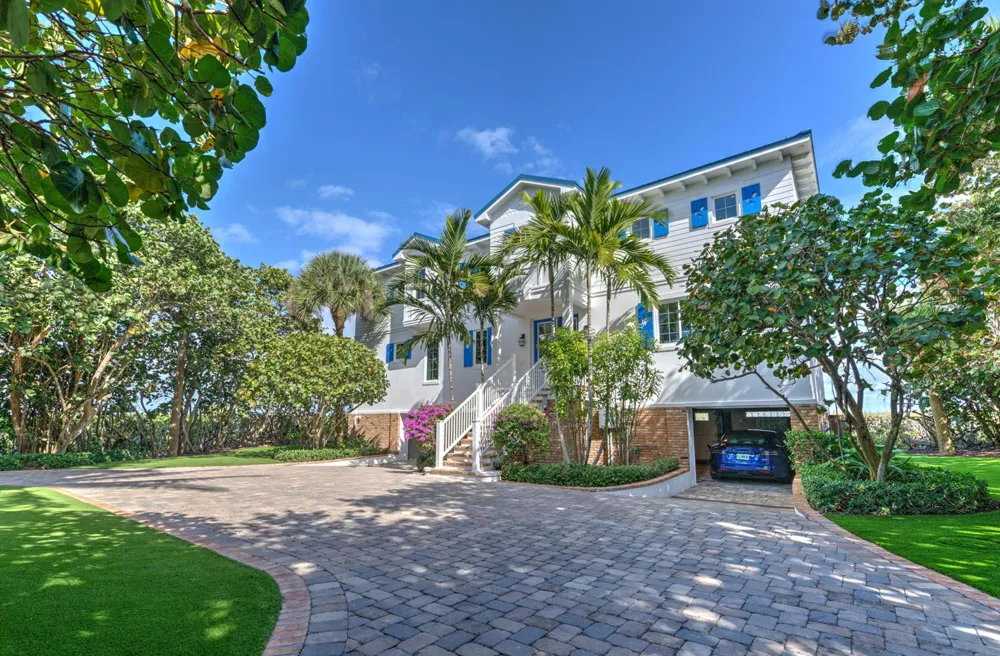 113 Beach Road Jupiter Island, FL 33455