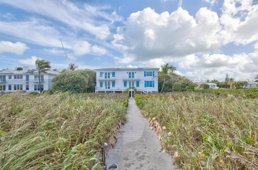 113 Beach Road Jupiter Island, FL 33455
