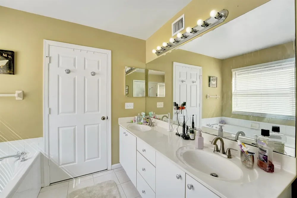 2008 Normandy Circle West Palm Beach, FL 33409