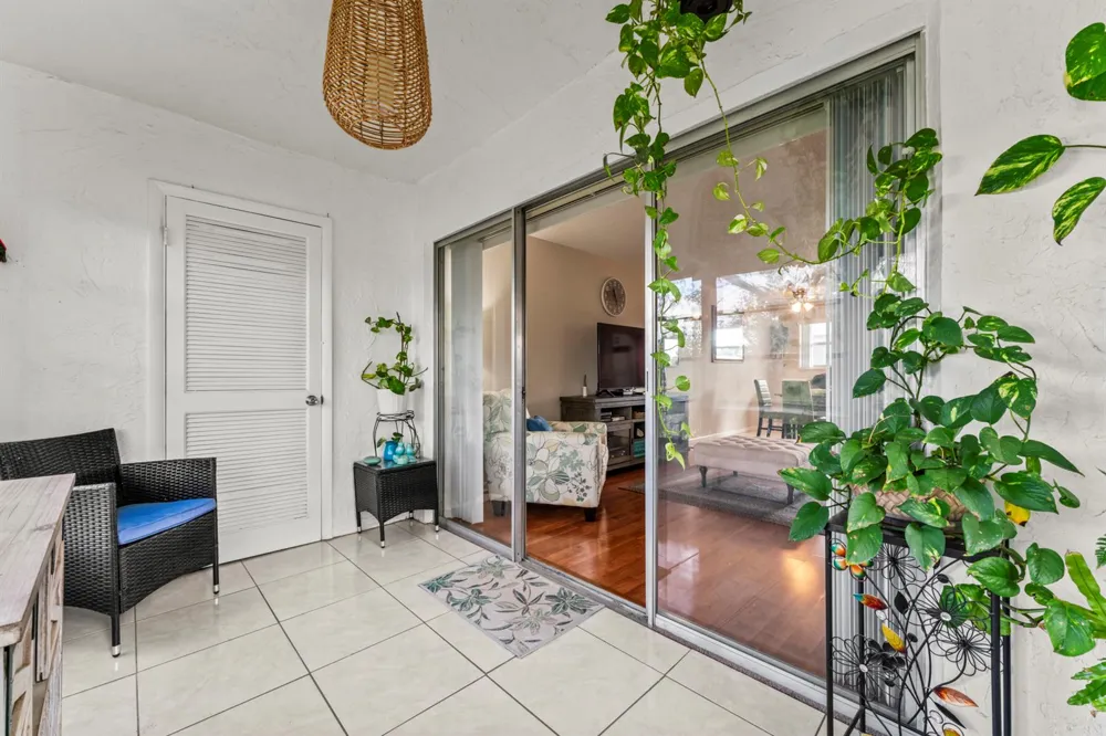 225 Bonnie Boulevard #302 Palm Springs, FL 33461