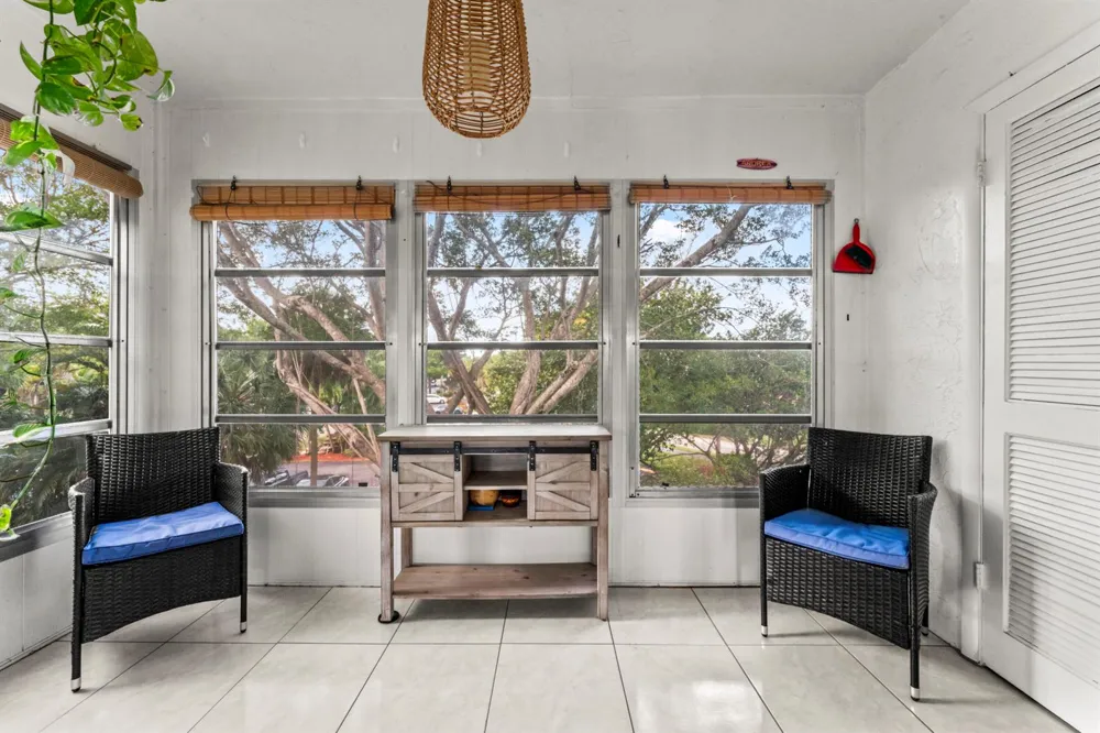 225 Bonnie Boulevard #302 Palm Springs, FL 33461
