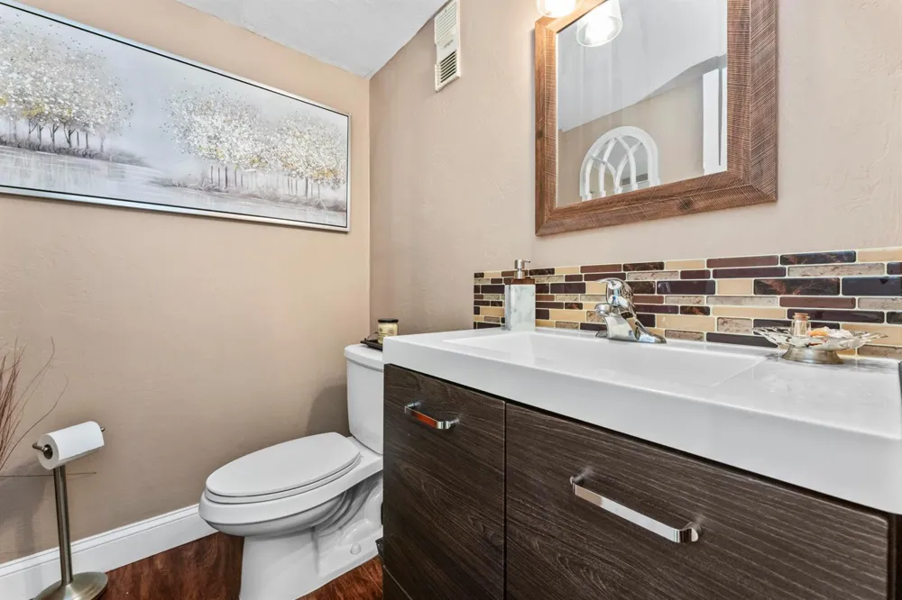 225 Bonnie Boulevard #302 Palm Springs, FL 33461
