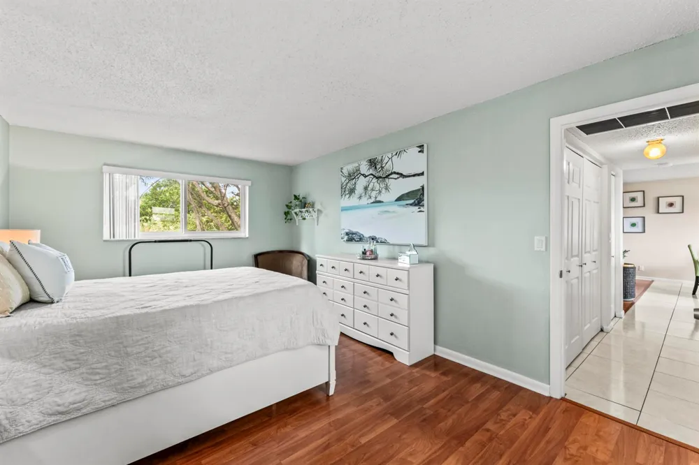 225 Bonnie Boulevard #302 Palm Springs, FL 33461