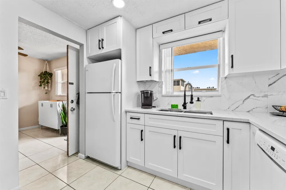 225 Bonnie Boulevard #302 Palm Springs, FL 33461