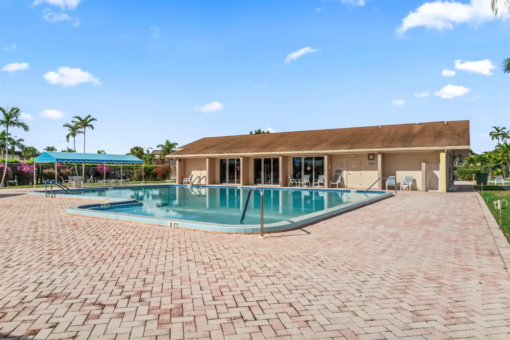225 Bonnie Boulevard #302 Palm Springs, FL 33461