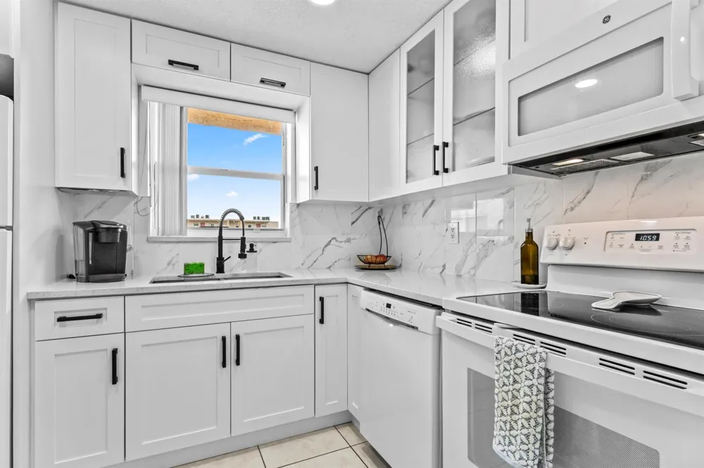 225 Bonnie Boulevard #302 Palm Springs, FL 33461