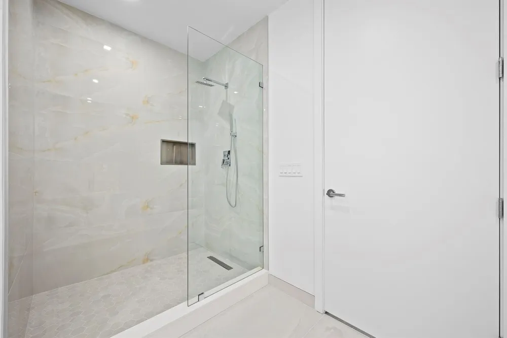 220 Lake Shore Drive #1413 Lake Park, FL 33403