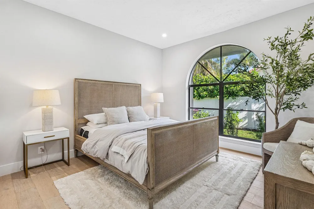 48 Harbour Drive Ocean Ridge, FL 33435