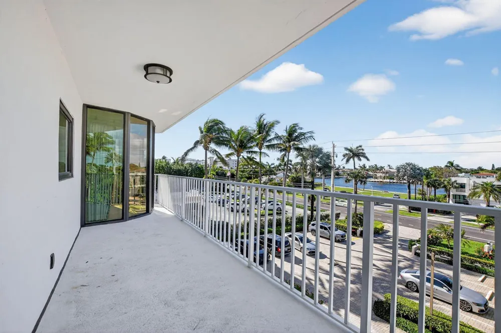 2917 S Ocean Boulevard #205 Highland Beach, FL 33487