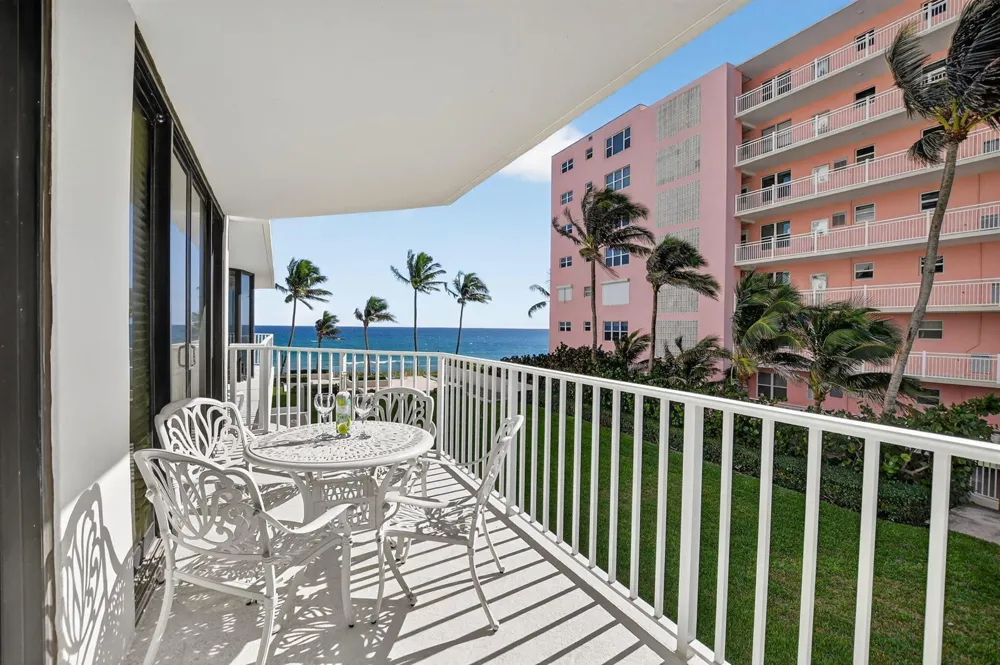 2917 S Ocean Boulevard #205 Highland Beach, FL 33487