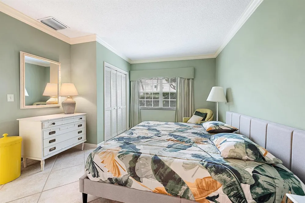 400 S Ocean Boulevard #103a Manalapan, FL 33462