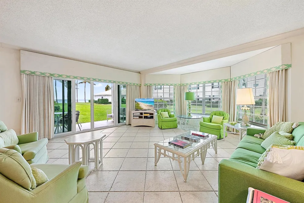 400 S Ocean Boulevard #103a Manalapan, FL 33462