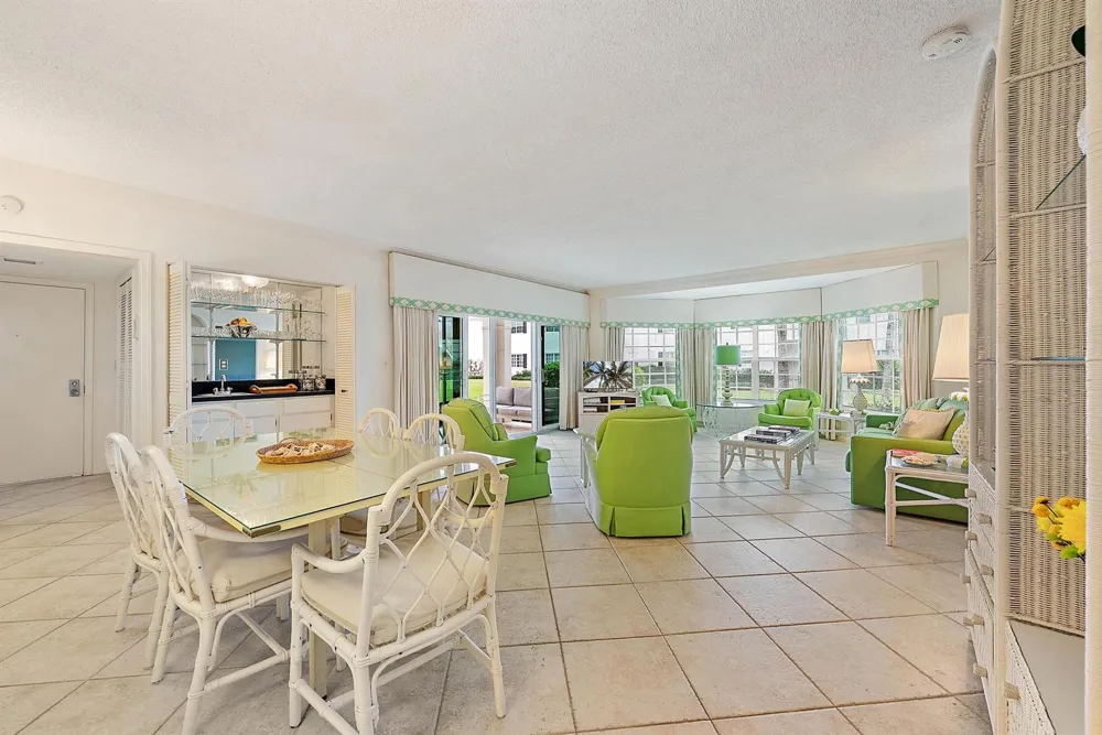 400 S Ocean Boulevard #103a Manalapan, FL 33462