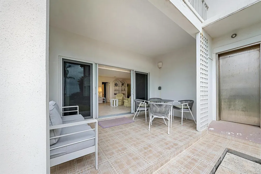 400 S Ocean Boulevard #103a Manalapan, FL 33462
