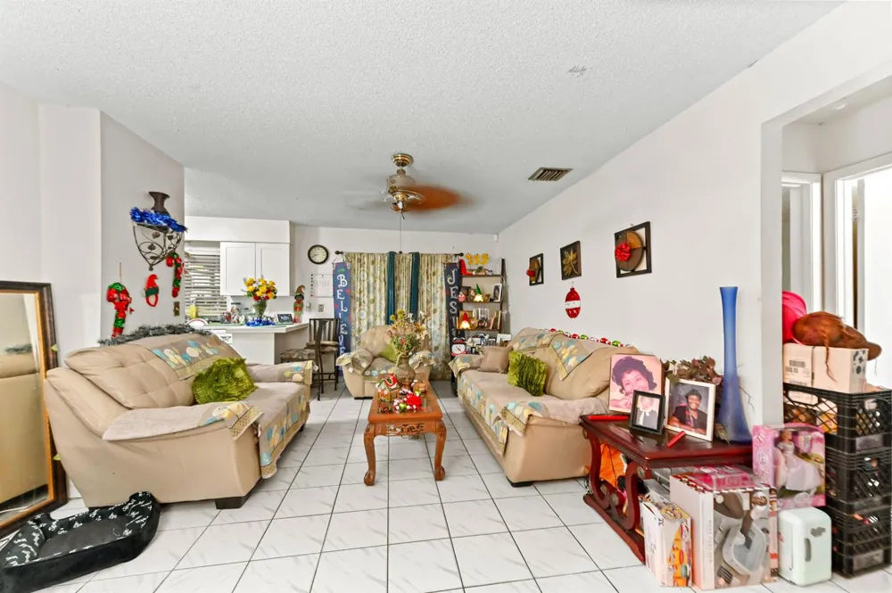 2531 Doral Way Riviera Beach, FL 33407