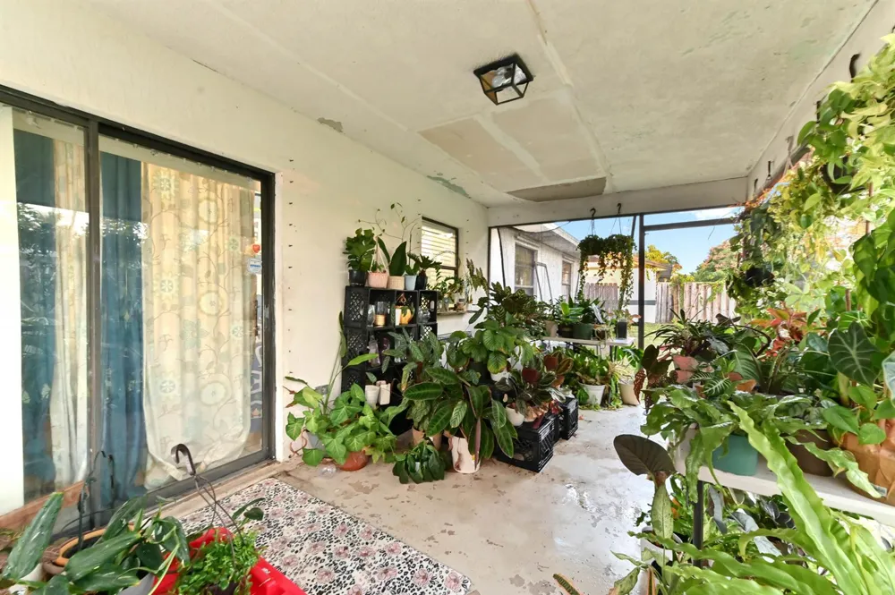 2531 Doral Way Riviera Beach, FL 33407