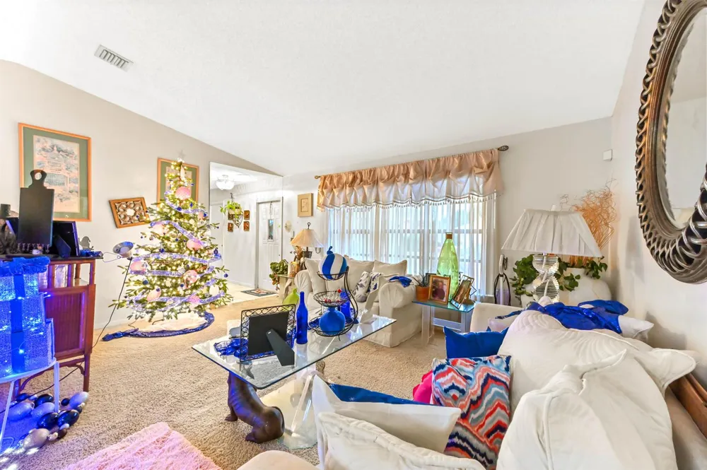 2531 Doral Way Riviera Beach, FL 33407