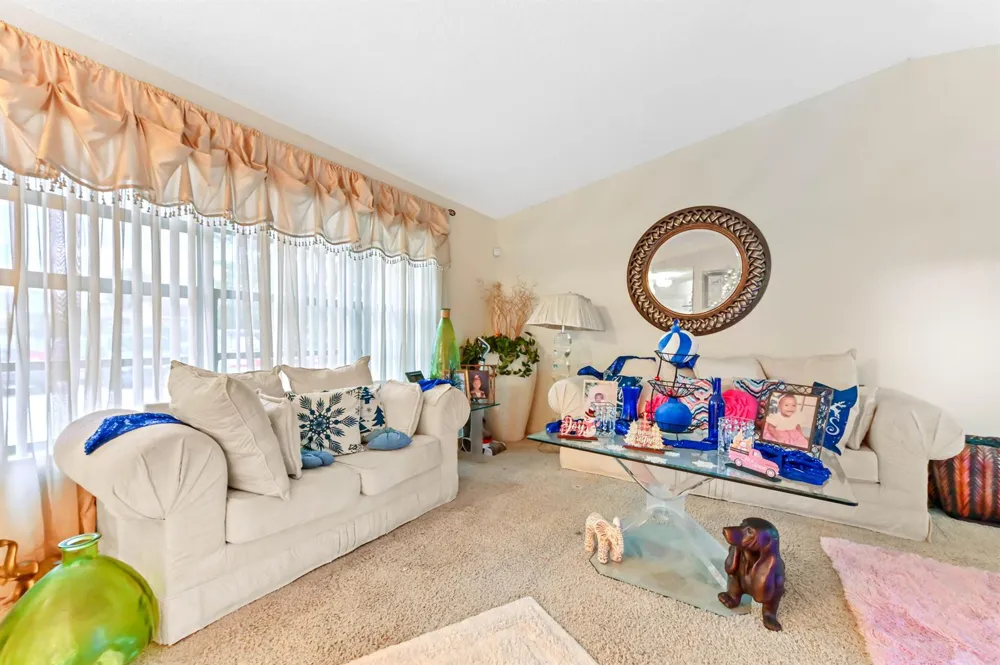 2531 Doral Way Riviera Beach, FL 33407