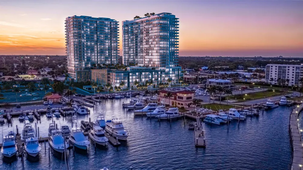 220 Lake Shore Drive #2010 Lake Park, FL 33403