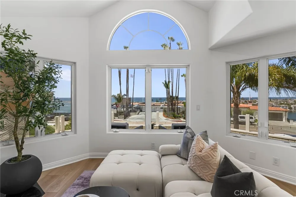 2508 Ocean Boulevard Corona del Mar, CA 92625