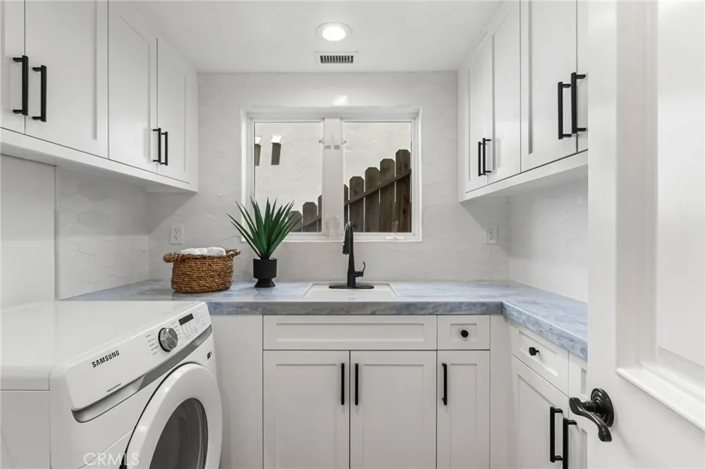 2508 Ocean Boulevard Corona del Mar, CA 92625