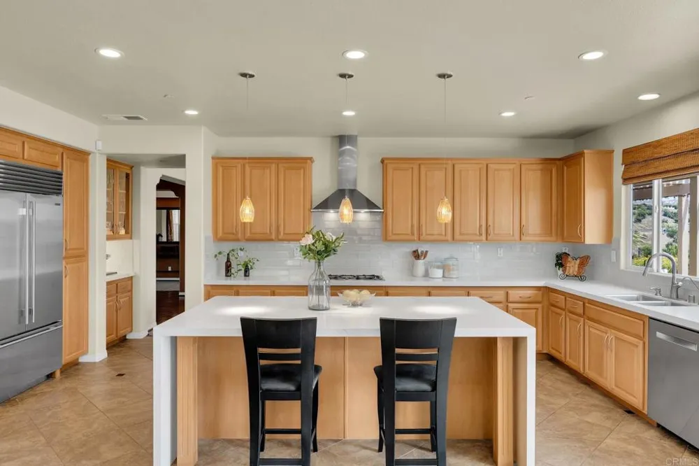 2855 Windstone Glen Escondido, CA 92027
