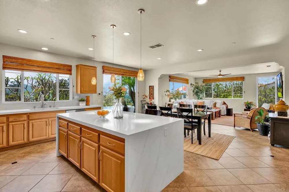 2855 Windstone Glen Escondido, CA 92027