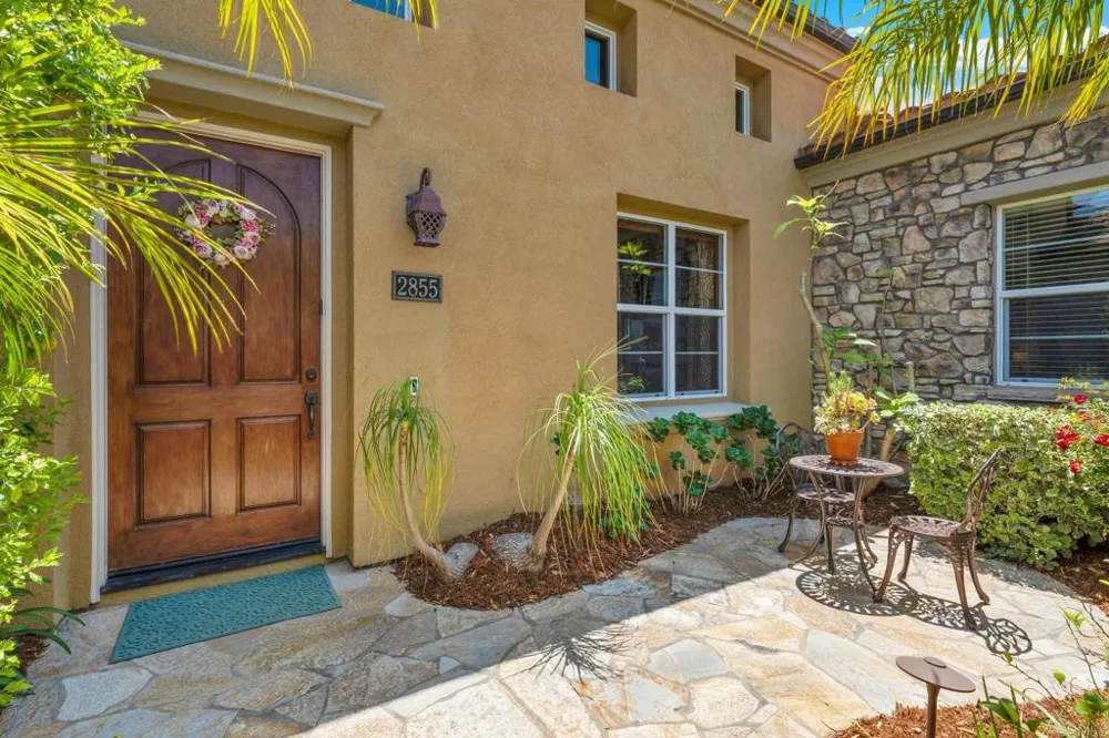2855 Windstone Glen Escondido, CA 92027