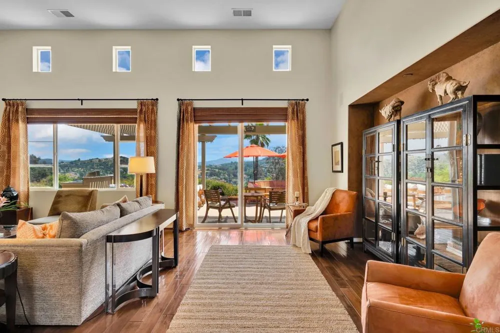2855 Windstone Glen Escondido, CA 92027