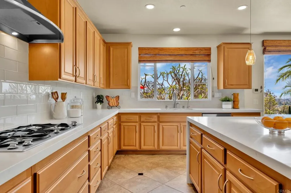 2855 Windstone Glen Escondido, CA 92027