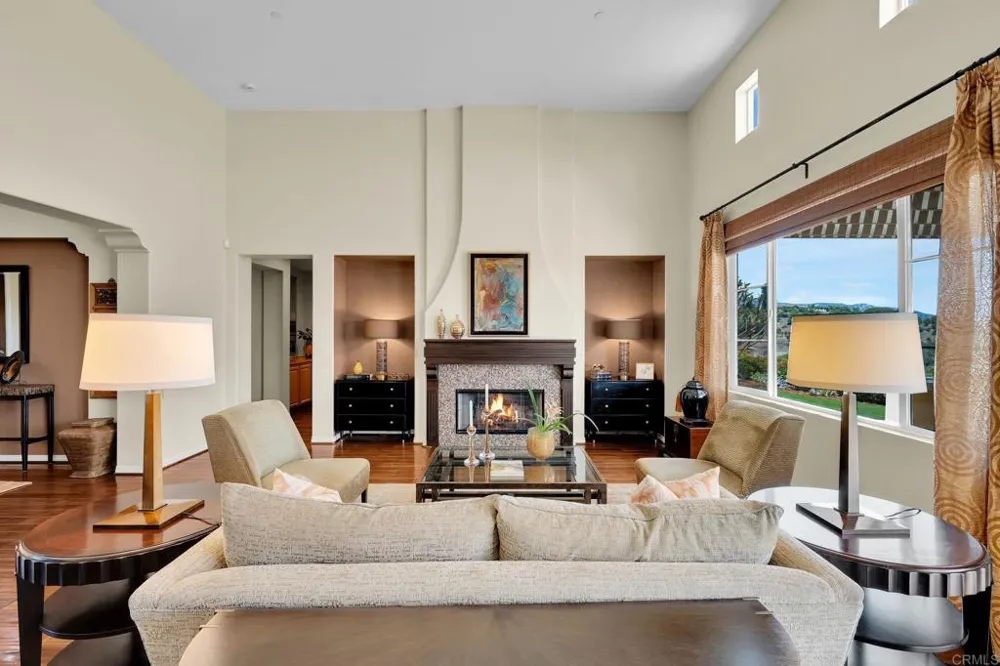 2855 Windstone Glen Escondido, CA 92027
