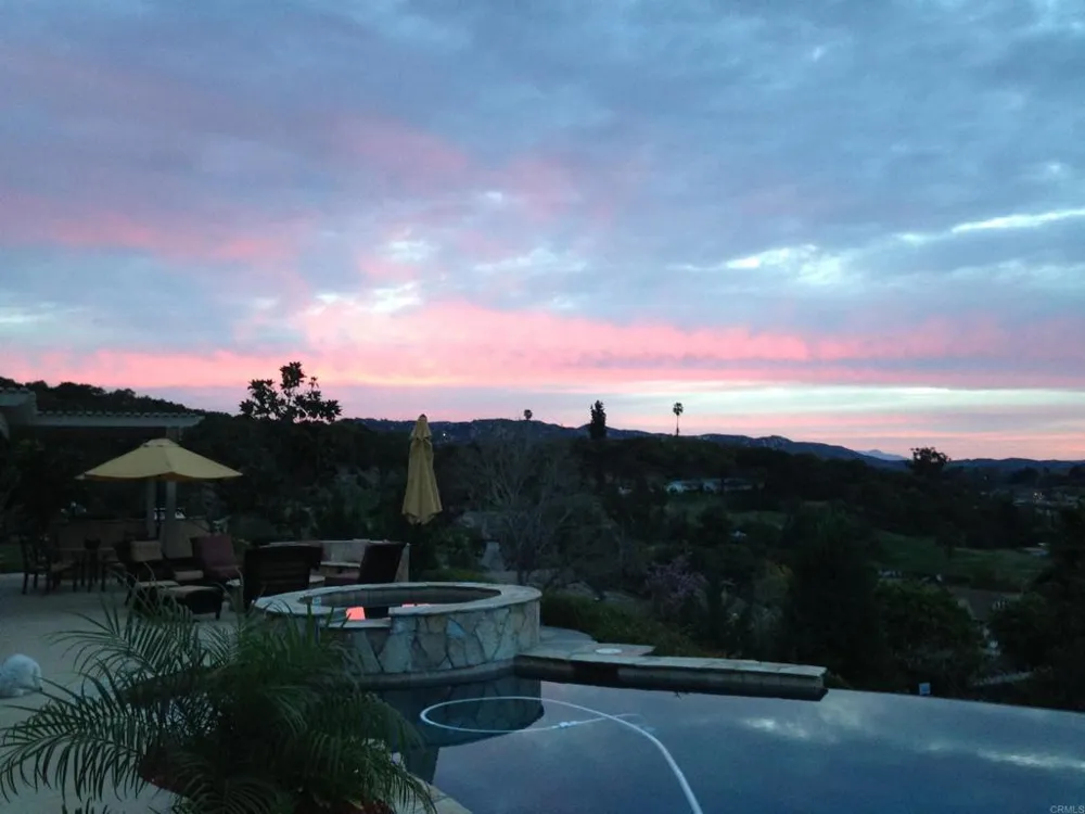 2855 Windstone Glen Escondido, CA 92027