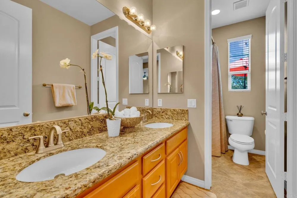 2855 Windstone Glen Escondido, CA 92027