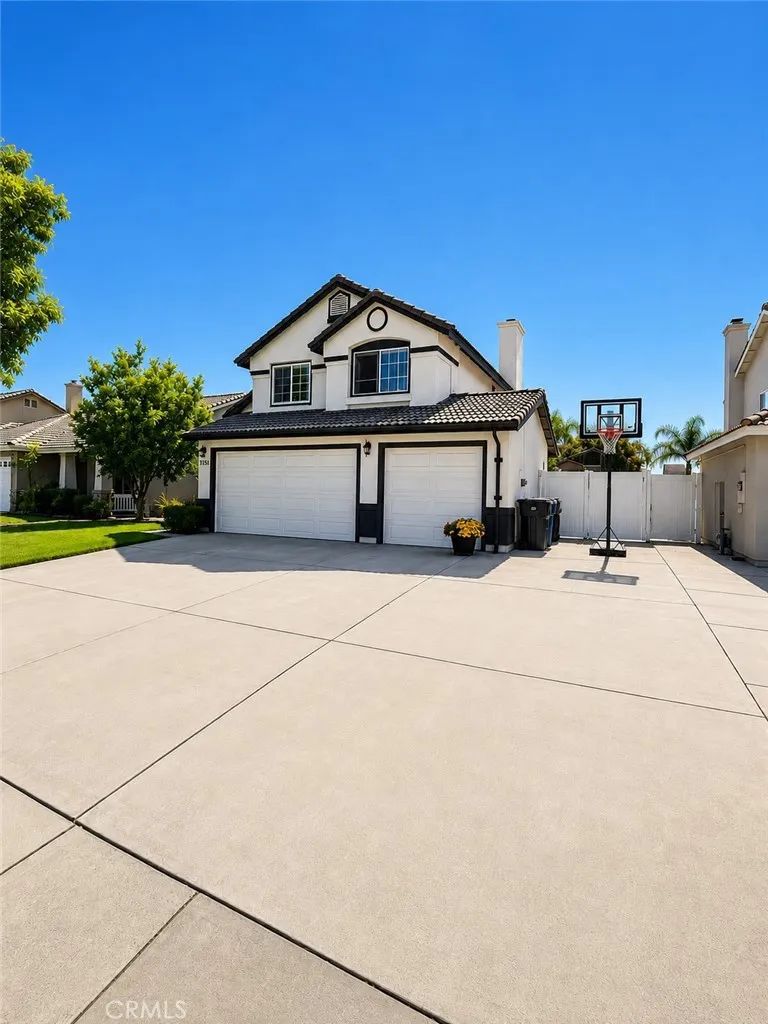 3151 Clover Lane Ontario, CA 91761