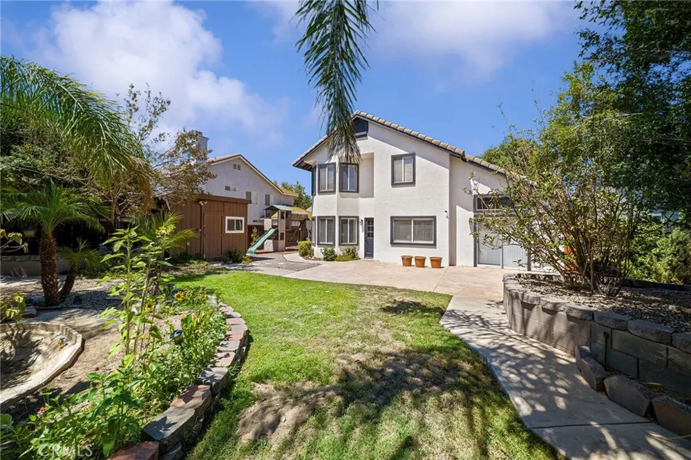 3151 Clover Lane Ontario, CA 91761