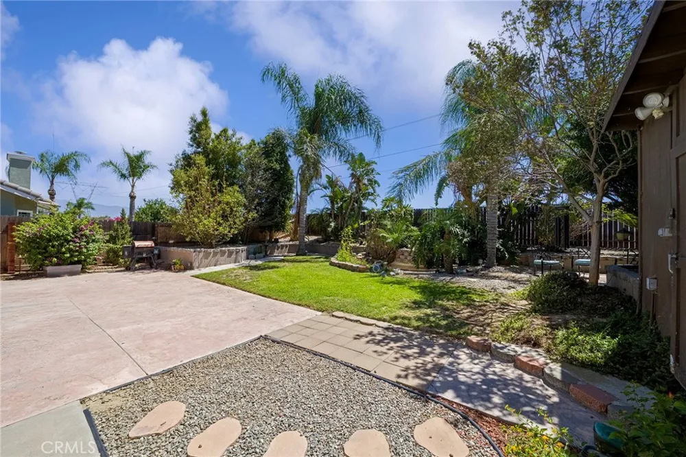 3151 Clover Lane Ontario, CA 91761