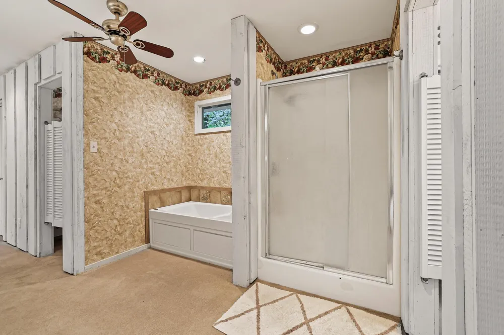 275 Lakecrest Drive Pottsboro, TX 75076