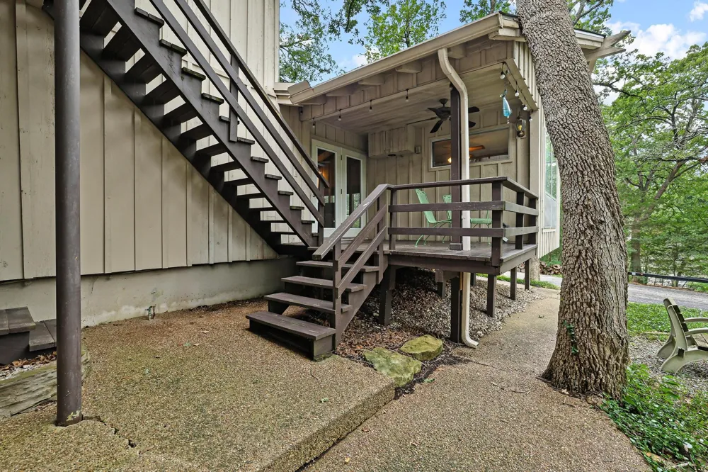 275 Lakecrest Drive Pottsboro, TX 75076