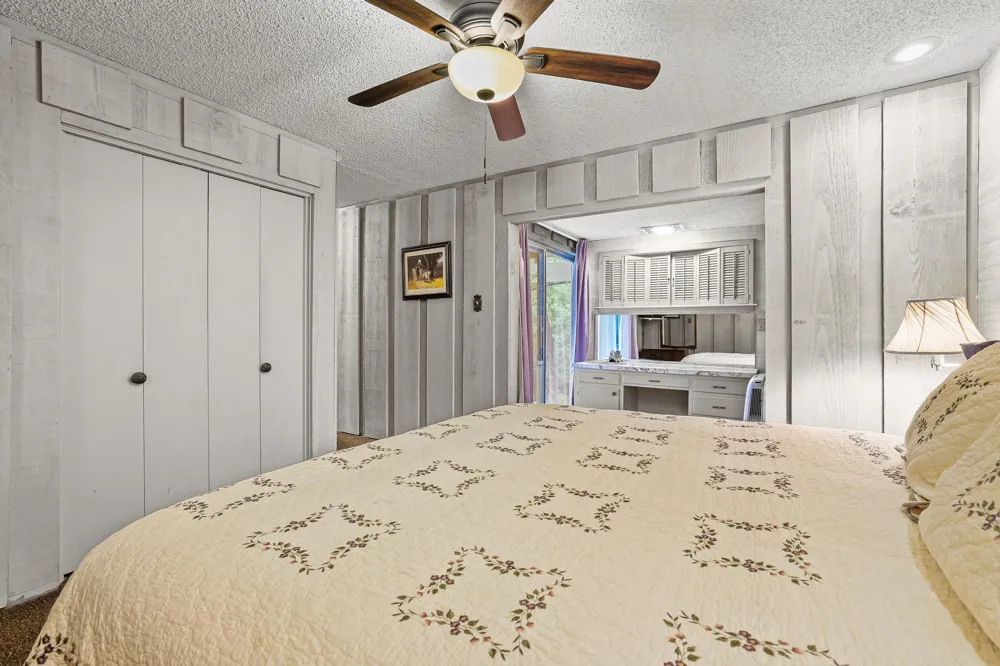 275 Lakecrest Drive Pottsboro, TX 75076