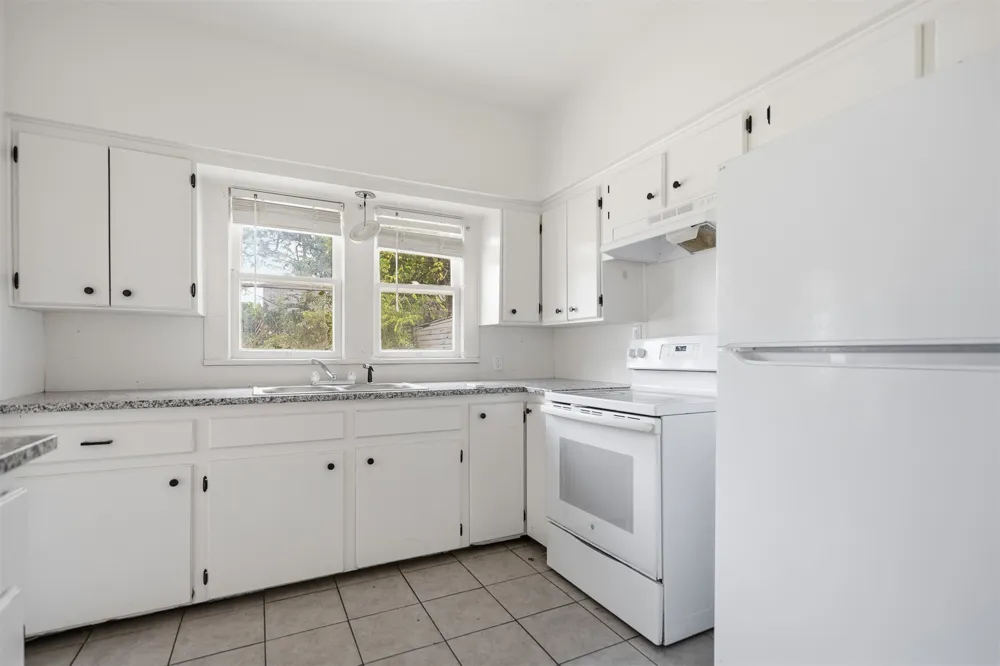420 B NW Ardmore, OK 73401