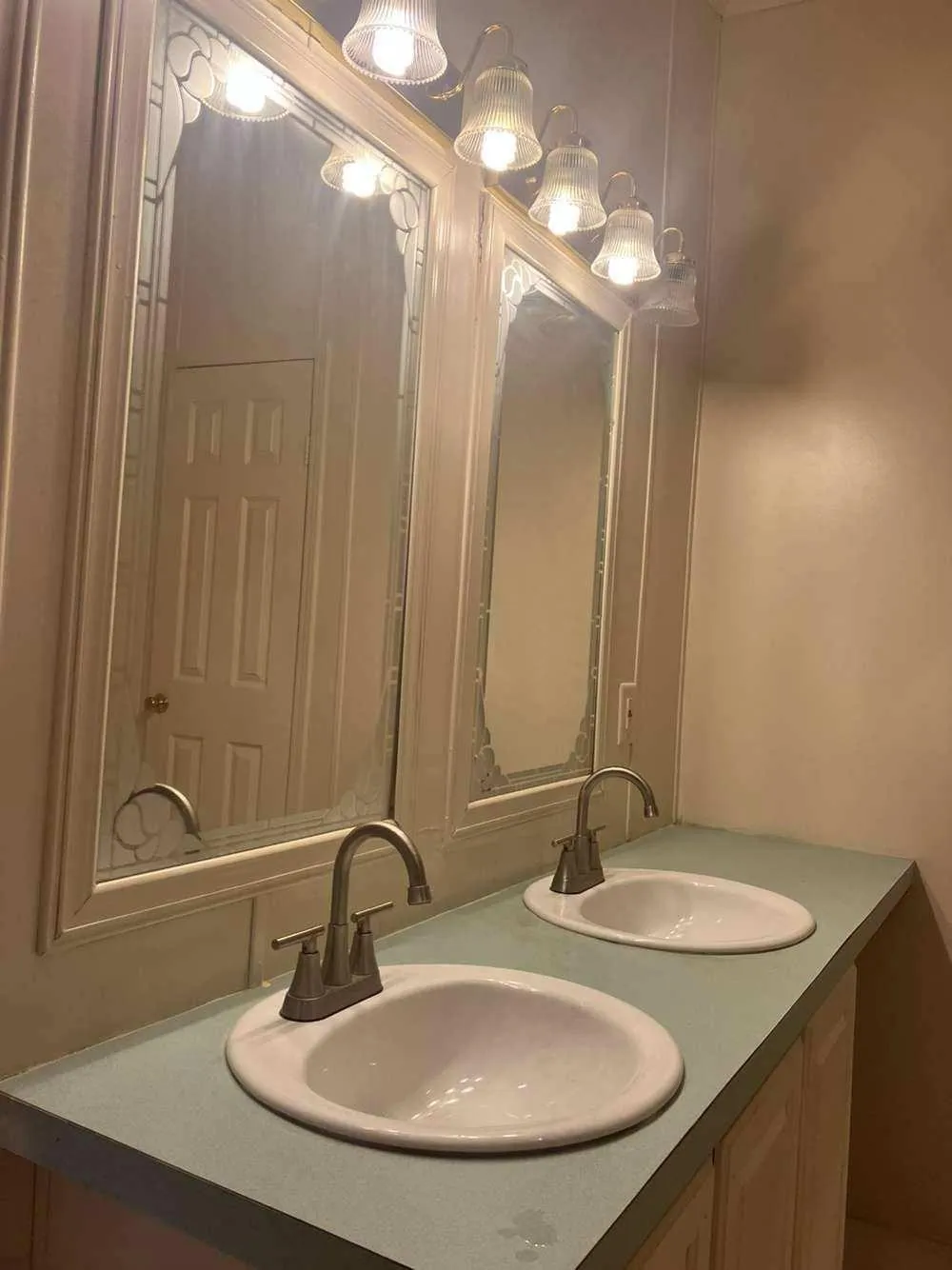 2735 Bobville Road Montgomery, TX 77316
