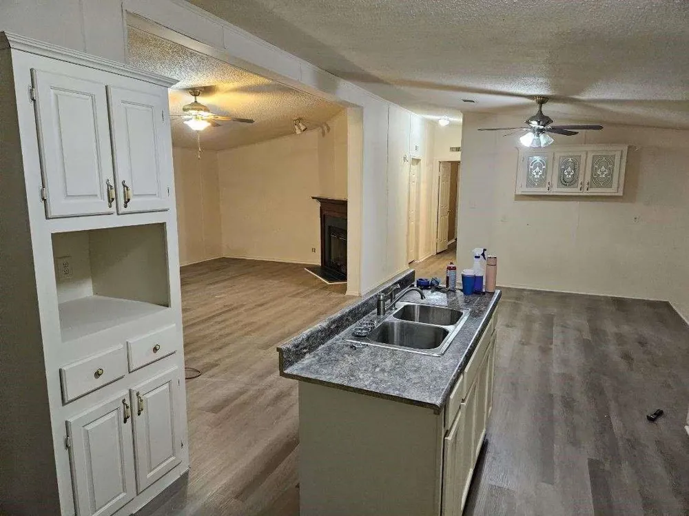 2735 Bobville Road Montgomery, TX 77316