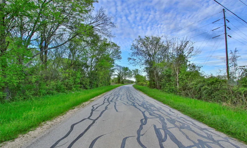 2735 Bobville Road Montgomery, TX 77316