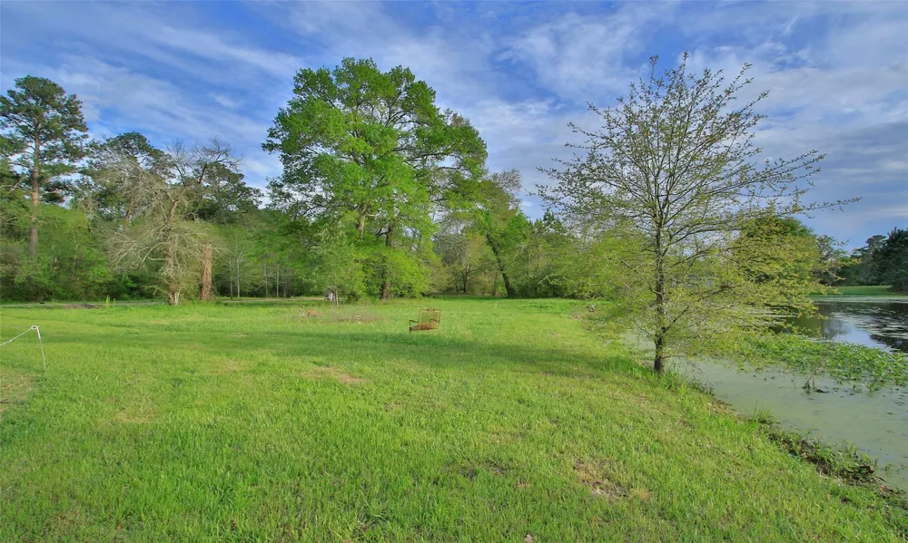2735 Bobville Road Montgomery, TX 77316