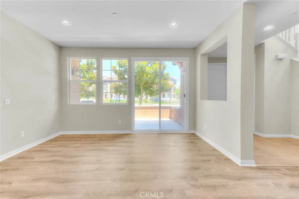 6130 Snapdragon Eastvale, CA 92880