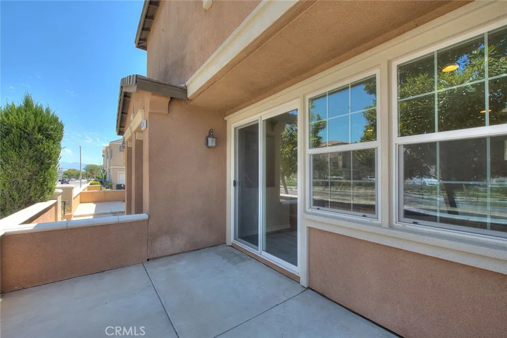 6130 Snapdragon Eastvale, CA 92880