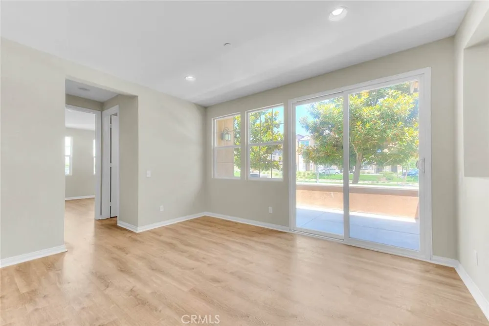 6130 Snapdragon Eastvale, CA 92880