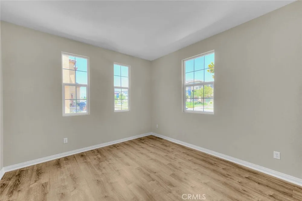 6130 Snapdragon Eastvale, CA 92880
