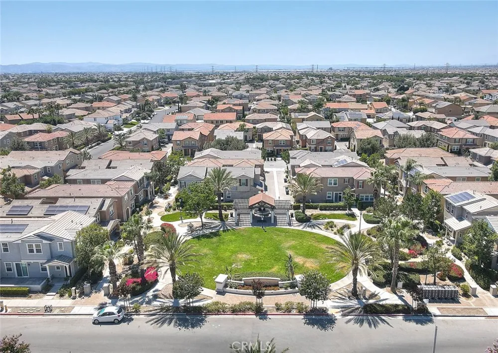 6130 Snapdragon Eastvale, CA 92880
