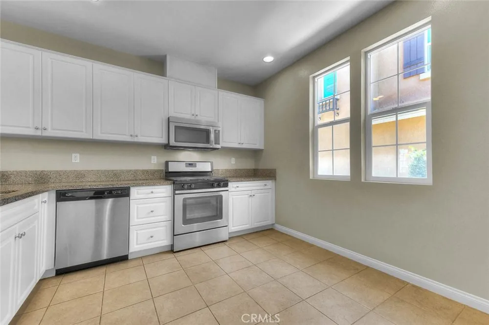 6130 Snapdragon Eastvale, CA 92880